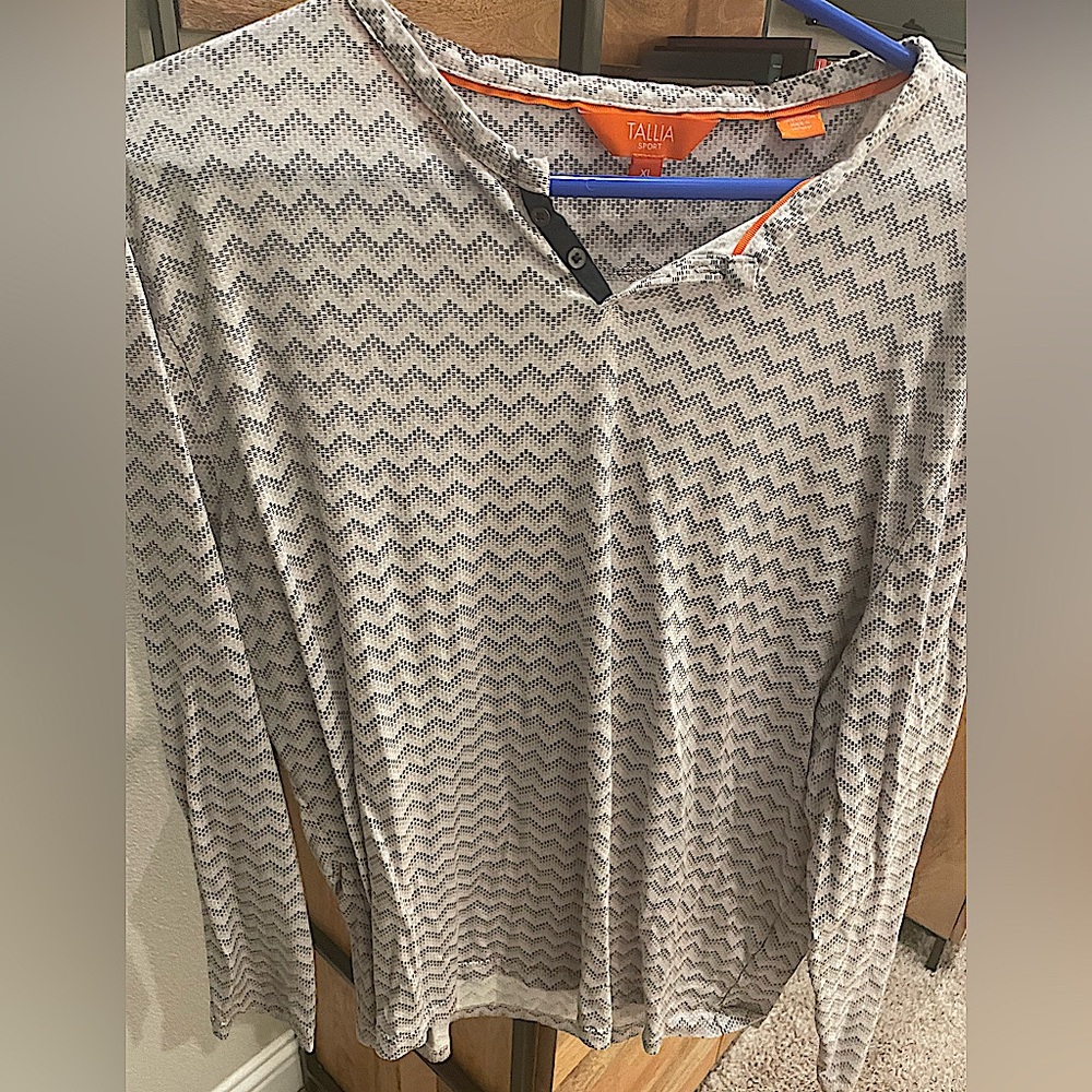 Patterned Long Sleeve